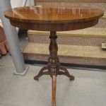 713 2457 PEDESTAL TABLE